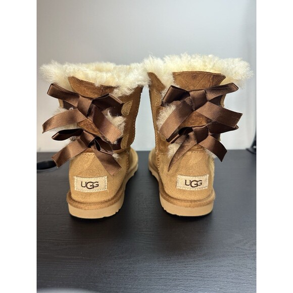 UGG Australia Bailey Bow II Boots | Kids Size 2| Chestnut Sheepskin #1280 - Picture 1 of 14